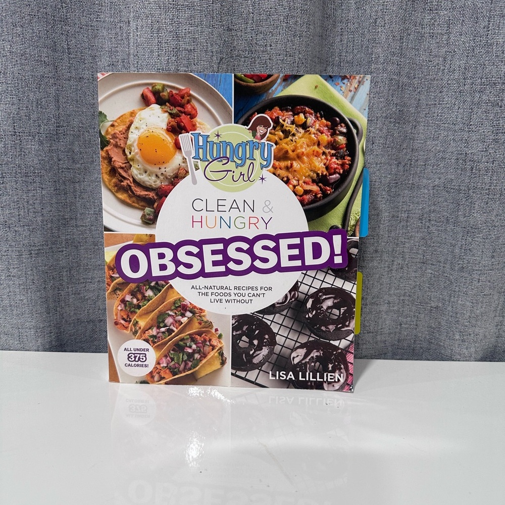 Hungry Girl Cookbook - Clean & Hungry Obsessed. By Lisa Lillien